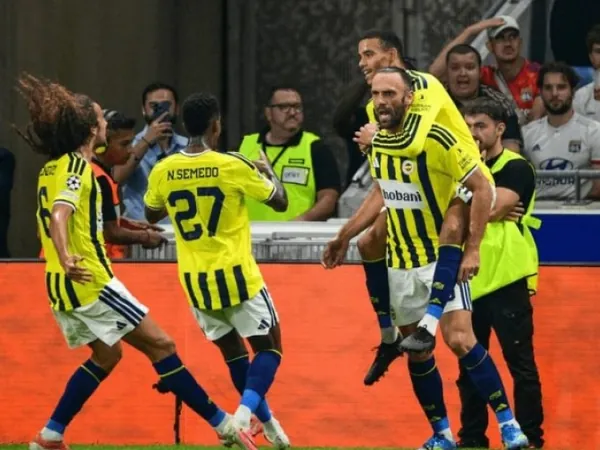تأهل فنربهتشة التركي إلى دوري أبطال أوروبا بعد تغلبه على ليون الفرنسي